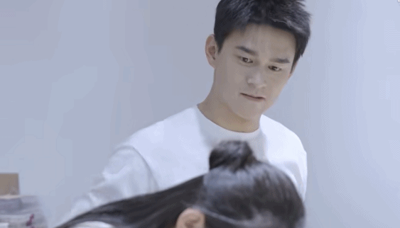 DB电子官网😂太幼稚了!张豆豆说孙杨年纪大了,孙杨连做左勾拳、右勾拳