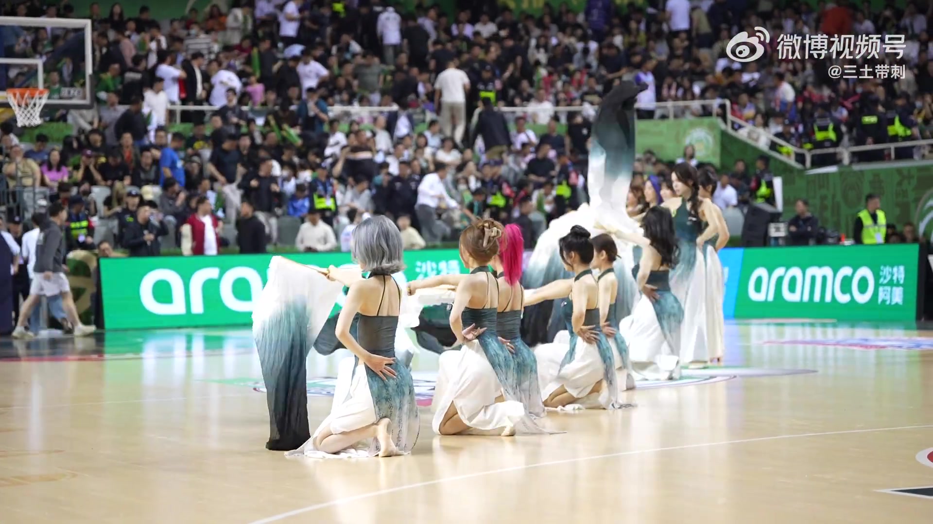 DB视讯官网下赛季再见😍😍媒体人晒同曦主场啦啦队精彩表演